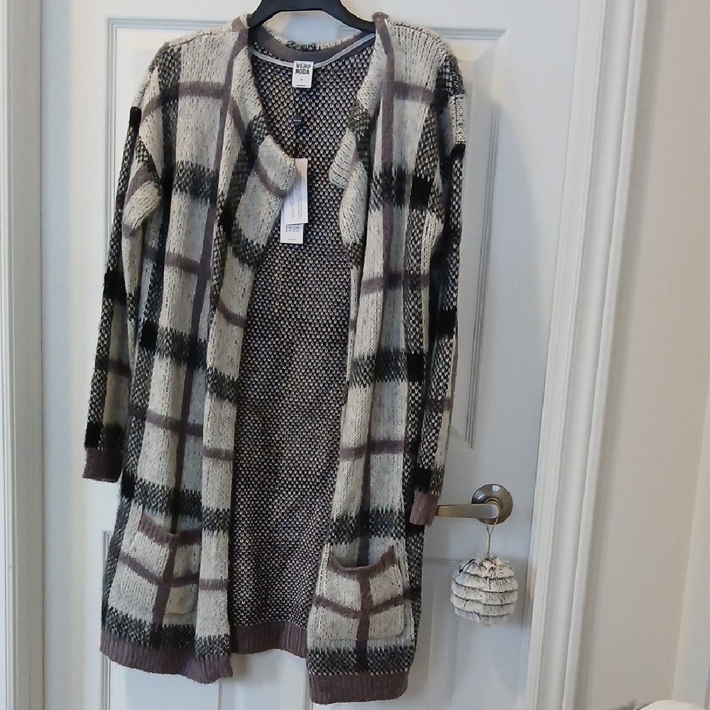 Vero Moda Black and Cream Checkered Cardigan NWT